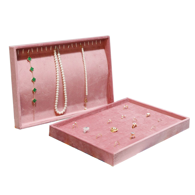 Pink Velvet Jewelry Display Tr - Jewelry Store For Watches recension och pris