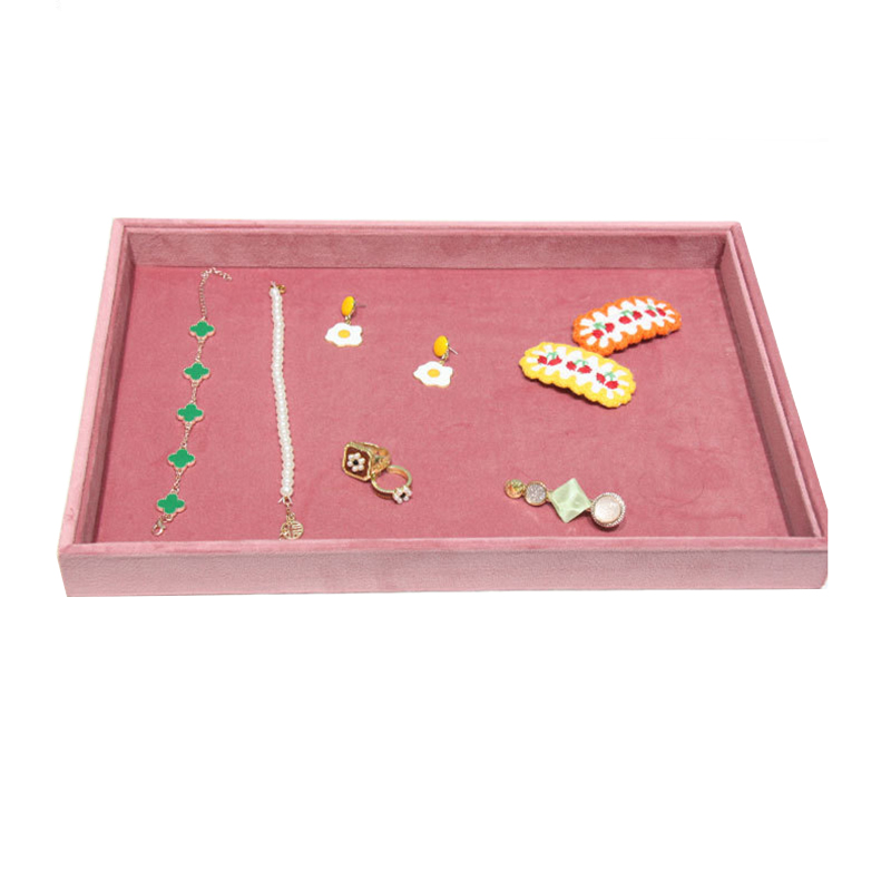 Pink Velvet Jewelry Display Tr - Jewelry Store For Watches recension och pris