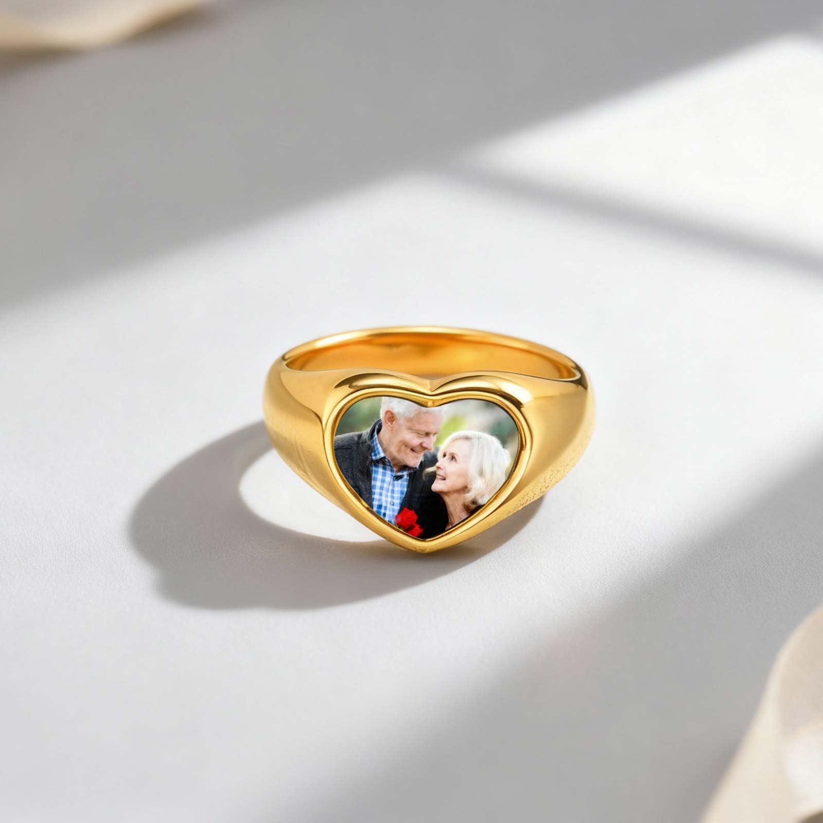 Custom Photo Signet Ring for W - Statement Cocktail Ring recension och pris