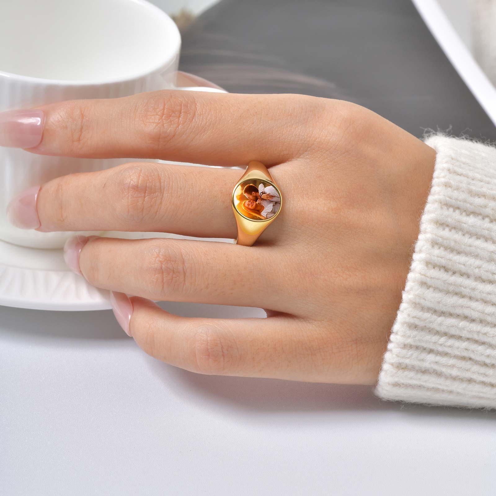 Custom Photo Signet Ring for W - Statement Cocktail Ring recension och pris