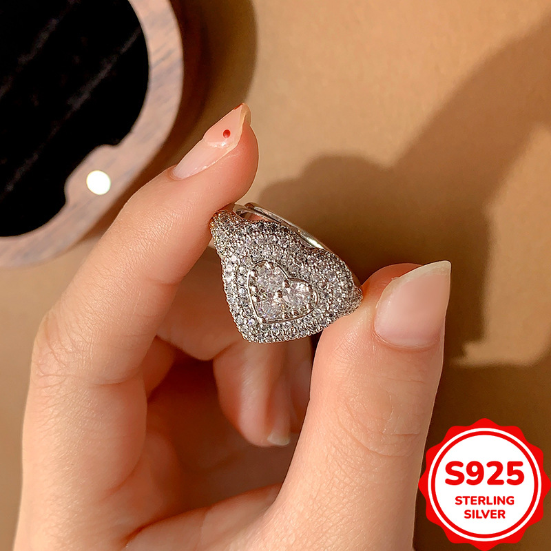 Luxurious and Versatile Authen - Statement Cocktail Ring recension och pris